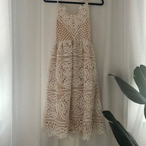 Two Sisters dress. Never worn says US M but I think it would fit a US L well!
